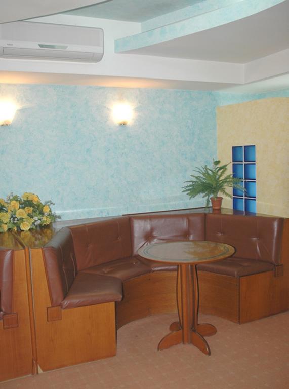 Hotel Baci Pristina Exteriör bild