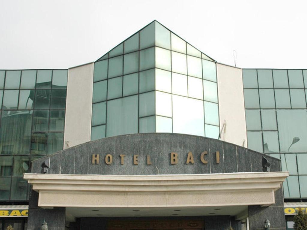 Hotel Baci Pristina Exteriör bild