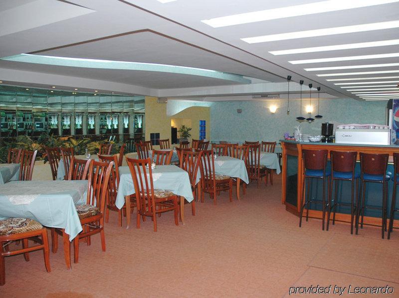 Hotel Baci Pristina Exteriör bild